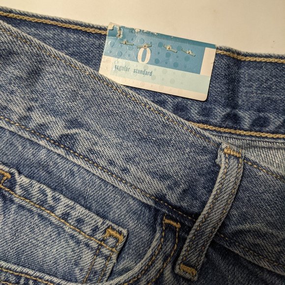 Old Navy Jean Shorts Low-Rise Cut Off Blue size 0 - Picture 3 of 6